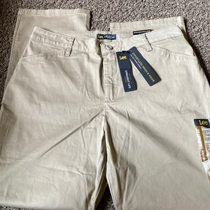 Lee effortless wash & wear pants. Straight leg.  New with tags